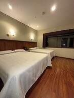 Hotel & Suites El Quijote