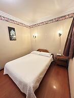 Hotel & Suites El Quijote