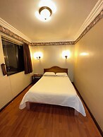 Hotel & Suites El Quijote