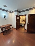 Hotel & Suites El Quijote