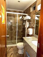 Hotel & Suites El Quijote