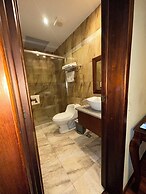 Hotel & Suites El Quijote