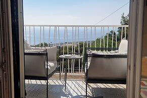 La Vista Penthouse Stunning View Private Balcony