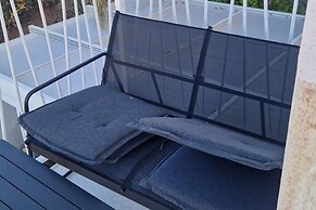 La Vista Penthouse Stunning View Private Balcony