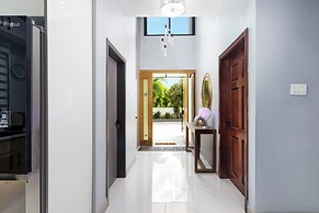 Coastal Escape in Tower Isle BeachNearby