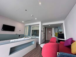 Flamingo Ibiza Party Resort Hai Tien