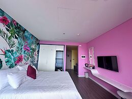 Flamingo Ibiza Party Resort Hai Tien