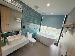 Flamingo Ibiza Party Resort Hai Tien