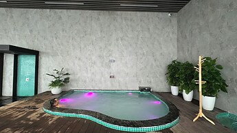 Flamingo Ibiza Party Resort Hai Tien