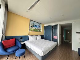 Flamingo Ibiza Party Resort Hai Tien