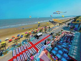 Flamingo Ibiza Party Resort Hai Tien