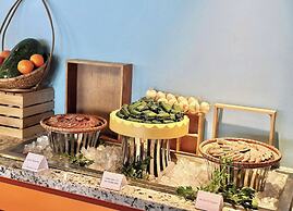 Flamingo Ibiza Party Resort Hai Tien