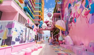 Flamingo Ibiza Party Resort Hai Tien