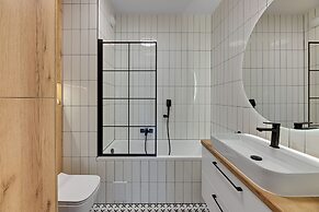 Horizon 169 - SeaView by GrandApartments