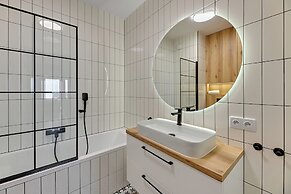 Horizon 169 - SeaView by GrandApartments