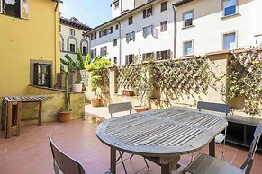 Classic Borgo Apostoli by MMega