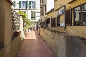 Classic Borgo Apostoli by MMega