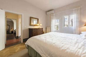 Classic Borgo Apostoli by MMega