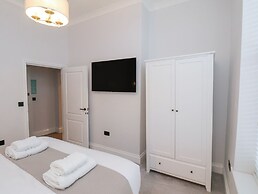 The Salisbury Apartment 202
