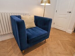The Salisbury Apartment 202