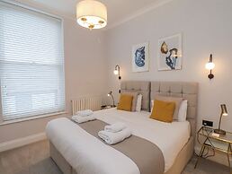 The Salisbury Apartment 202
