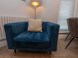 The Salisbury Apartment 201