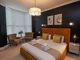 The Salisbury Apartment 201