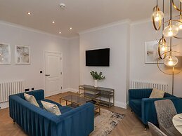 The Salisbury Apartment 201