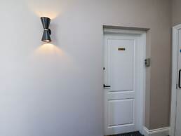 The Salisbury Apartment 205