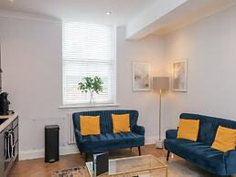 The Salisbury Apartment 205