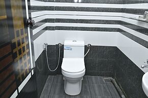 NIRUPAMA HOTEL ALUVA