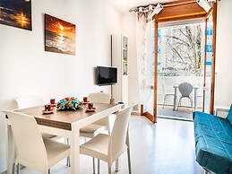 A Modern Flat a Stone's Throw From the Beach