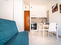 A Modern Flat a Stone's Throw From the Beach