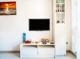 A Modern Flat a Stone's Throw From the Beach