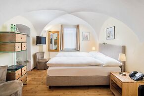 Boutique Hotel Engadinerhof – A Home for Generation