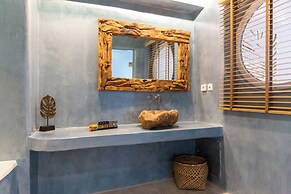 Margarita Hotel & Suites