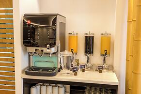 Margarita Hotel & Suites