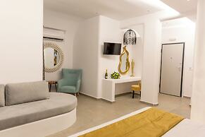 Margarita Hotel & Suites