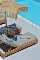 Margarita Hotel & Suites