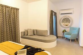 Margarita Hotel & Suites