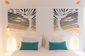 Margarita Hotel & Suites