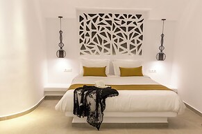 Margarita Hotel & Suites