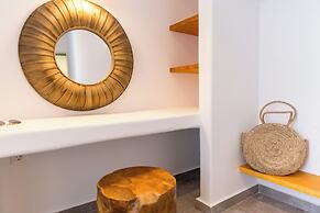 Margarita Hotel & Suites