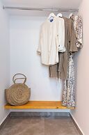 Margarita Hotel & Suites