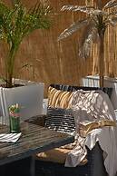 Margarita Hotel & Suites