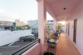 Room 3: Vibrant Walkable Hub in Santurce
