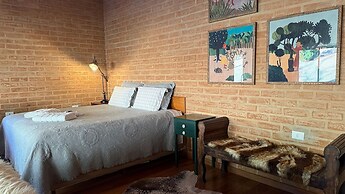 Espetacular casa em Gonçalves - MG 1