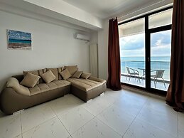 Apartament Panoramic Front View