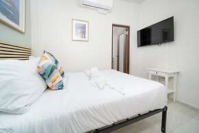 Room 5: Relaxed City Haven in Santurce