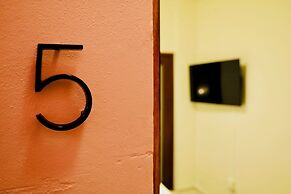 Room 5: Relaxed City Haven in Santurce